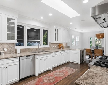 10576 Lindbrook Drive - Photo Thumbnail 18