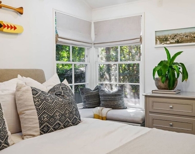 10576 Lindbrook Drive - Photo Thumbnail 40