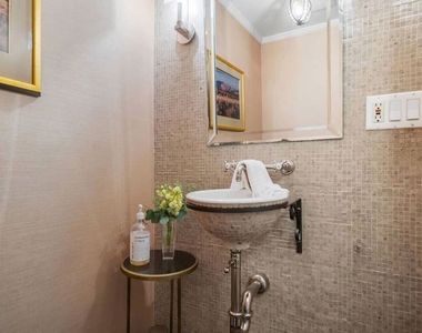 10576 Lindbrook Drive - Photo Thumbnail 37