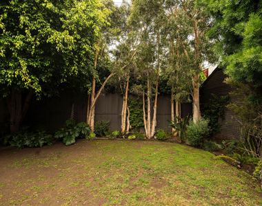 127 N Gower Street - Photo Thumbnail 27