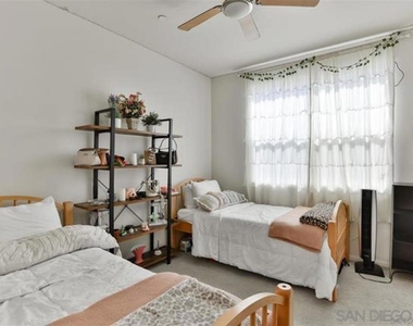 1455 Banahaw Way - Photo Thumbnail 11