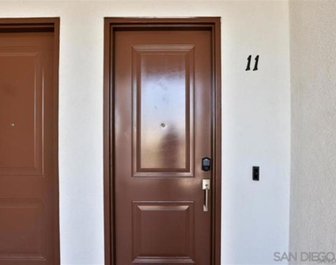 1455 Banahaw Way - Photo Thumbnail 3