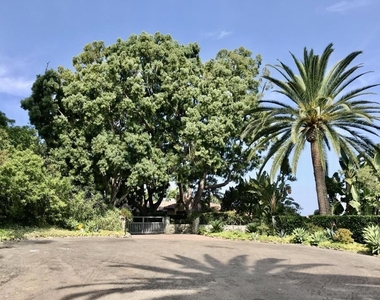 5505 Codorniz (gate House) - Photo Thumbnail 5
