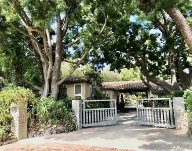 5505 Codorniz (gate House) - Photo Thumbnail 1