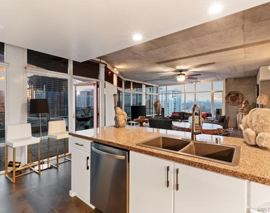 1080 Park Blvd - Photo Thumbnail 31