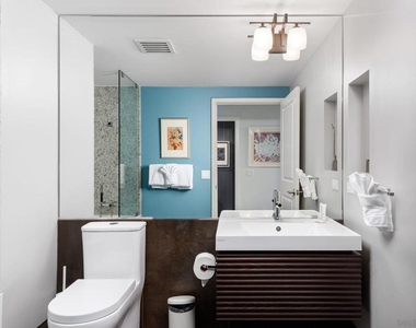 1080 Park Blvd - Photo Thumbnail 20