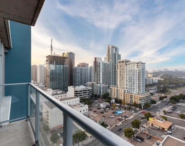 1080 Park Blvd - Photo Thumbnail 13