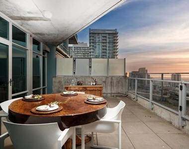 1080 Park Blvd - Photo Thumbnail 23