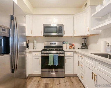 12261 Carmel Vista Rd - Photo Thumbnail 2