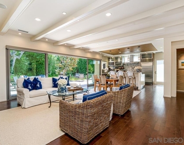 7967 Paseo Del Ocaso - Photo Thumbnail 22