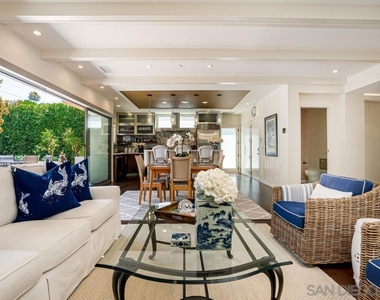 7967 Paseo Del Ocaso - Photo Thumbnail 21
