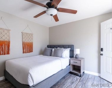 847 Beryl St - Photo Thumbnail 8