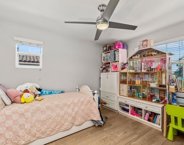1753 Reichert Way - Photo Thumbnail 31