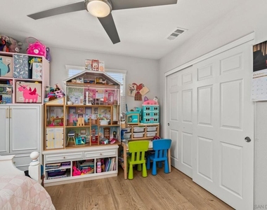 1753 Reichert Way - Photo Thumbnail 32