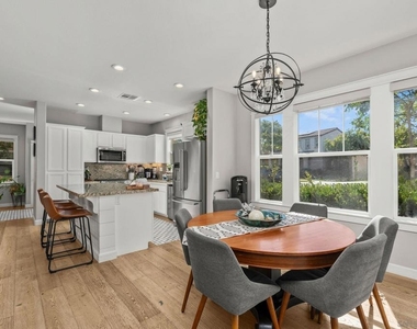 1753 Reichert Way - Photo Thumbnail 5