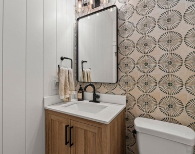 1753 Reichert Way - Photo Thumbnail 16