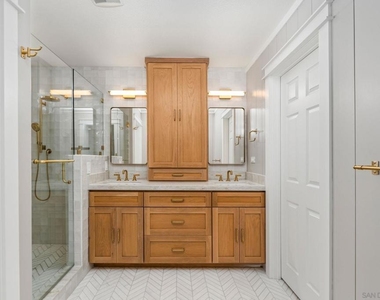 1753 Reichert Way - Photo Thumbnail 23