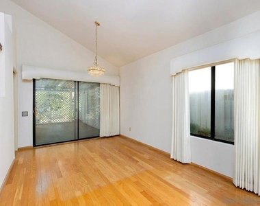 8733 Elford Ct - Photo Thumbnail 7