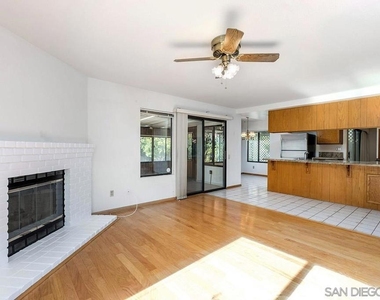 8733 Elford Ct - Photo Thumbnail 10