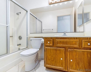 8733 Elford Ct - Photo Thumbnail 21