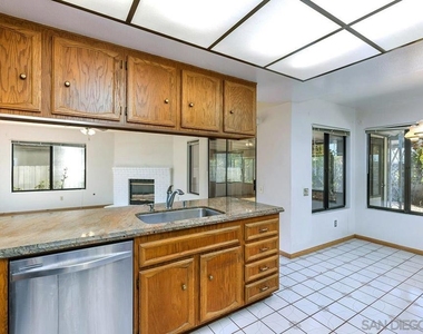 8733 Elford Ct - Photo Thumbnail 13