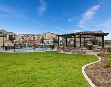 2028 Avenida Andanza - Photo Thumbnail 46
