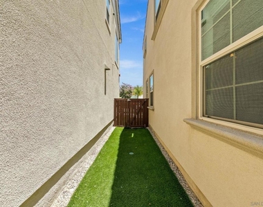 2028 Avenida Andanza - Photo Thumbnail 14