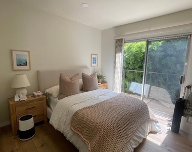 1462 Oliver Ave - Photo Thumbnail 7
