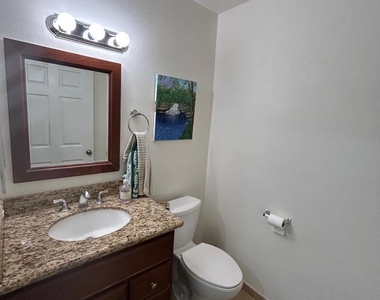 1462 Oliver Ave - Photo Thumbnail 4