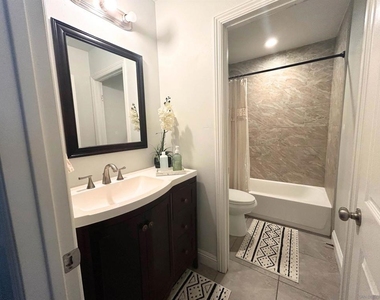 1121 Grand Ave - Photo Thumbnail 11