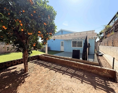 1121 Grand Ave - Photo Thumbnail 16