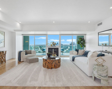 13600 Marina Pointe Drive - Photo Thumbnail 6