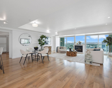13600 Marina Pointe Drive - Photo Thumbnail 3