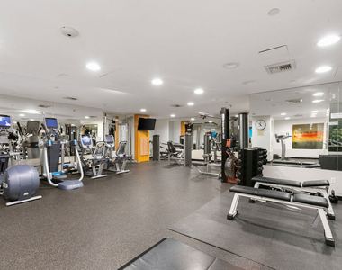 13600 Marina Pointe Drive - Photo Thumbnail 35