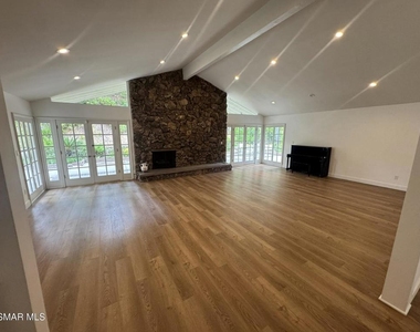 3474 Loadstone Drive - Photo Thumbnail 6