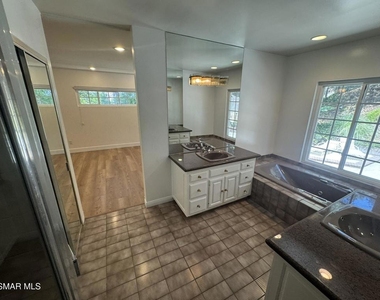 3474 Loadstone Drive - Photo Thumbnail 15