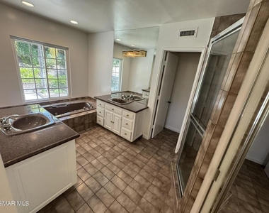 3474 Loadstone Drive - Photo Thumbnail 11