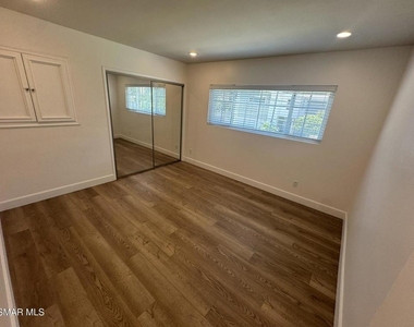 3474 Loadstone Drive - Photo Thumbnail 14