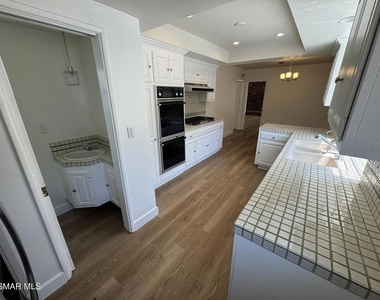 3474 Loadstone Drive - Photo Thumbnail 7