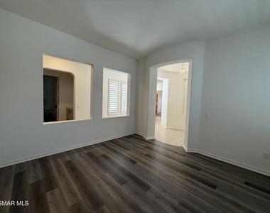 990 Clear Sky Place - Photo Thumbnail 15