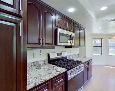 3012 Wauneta Street - Photo Thumbnail 14