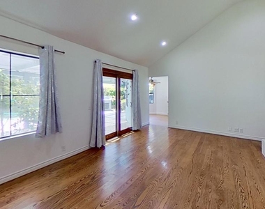 3012 Wauneta Street - Photo Thumbnail 10