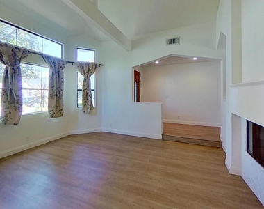 3012 Wauneta Street - Photo Thumbnail 6