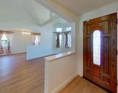 3012 Wauneta Street - Photo Thumbnail 1
