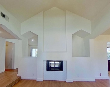3012 Wauneta Street - Photo Thumbnail 3