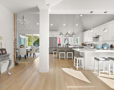 2181 Brookfield Drive - Photo Thumbnail 7