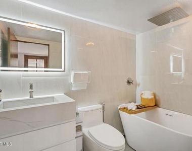 2286 Mt Vernon Avenue - Photo Thumbnail 9