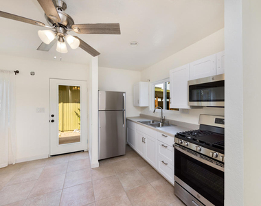 38501 Bel Air Drive - Photo Thumbnail 5