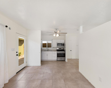 38501 Bel Air Drive - Photo Thumbnail 4