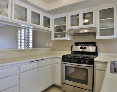 34073 Emily Way - Photo Thumbnail 15
